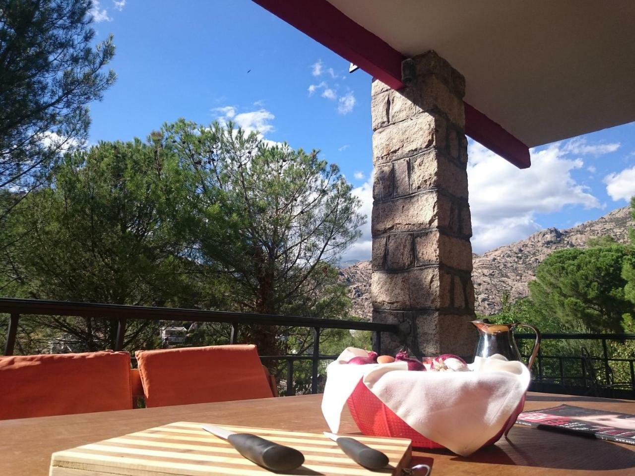 Piedra Libre Apartamentos Manzanares El Real Εξωτερικό φωτογραφία